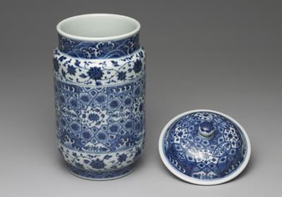 图片[3]-Jar with geometric decoration in underglaze blue, Qing dynasty, Qianlong reign (1736-1795)-China Archive